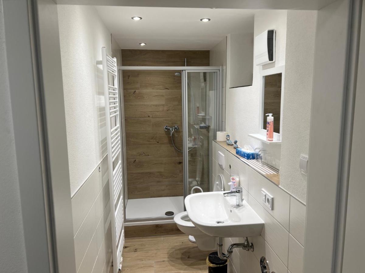 Ferienwohnung Raiffeisenstrasse -Gross- Obernburg am Main Ngoại thất bức ảnh